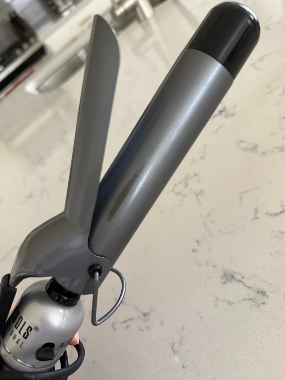 Hot Tools Diamond Platinum Salon Curling Iron 1-1/4 inch ceramic barrel